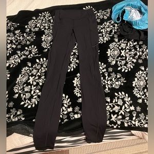 New never worn lululemon leggings